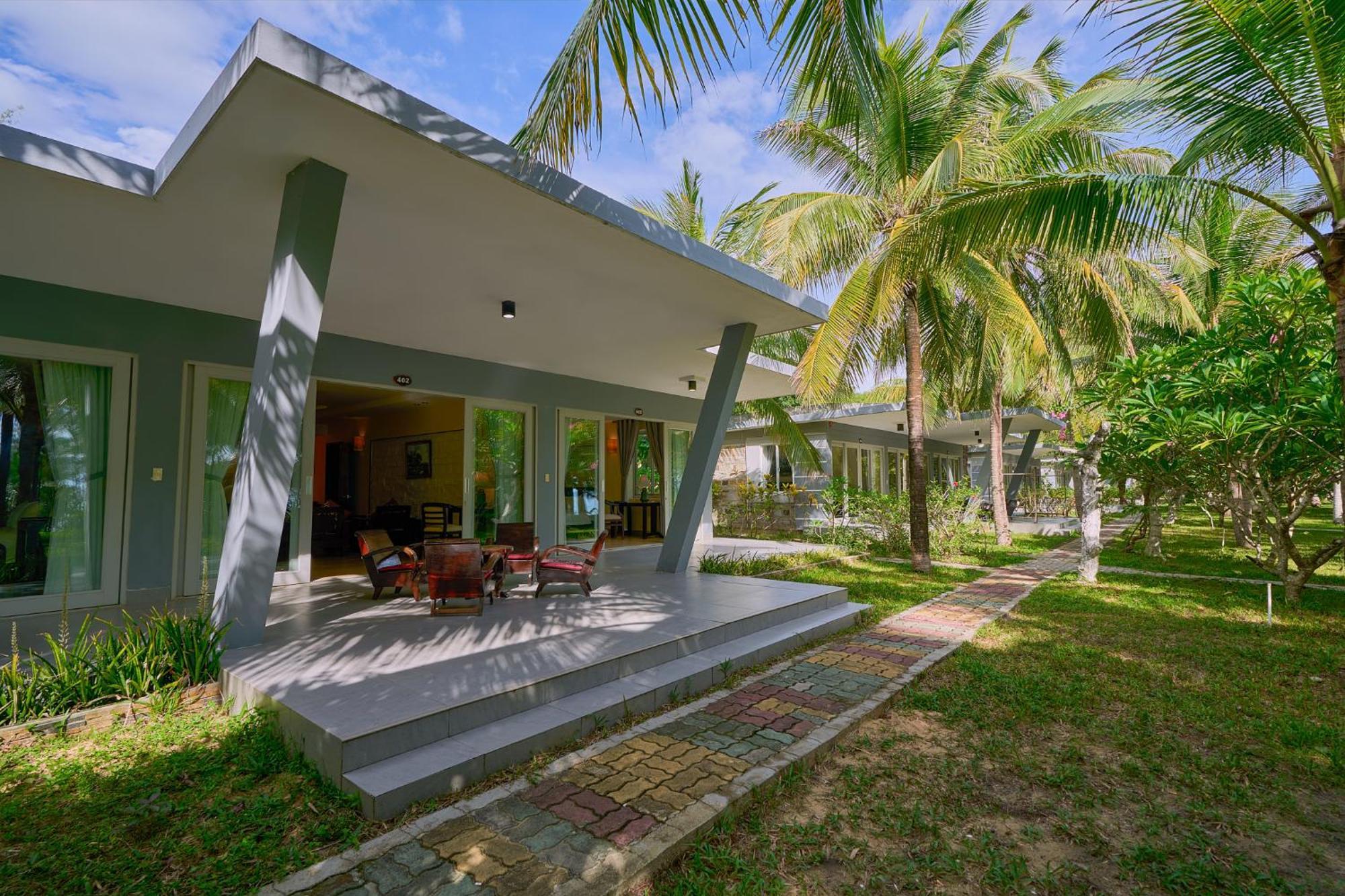 Lang Co Beach Resort 4* Lang Co