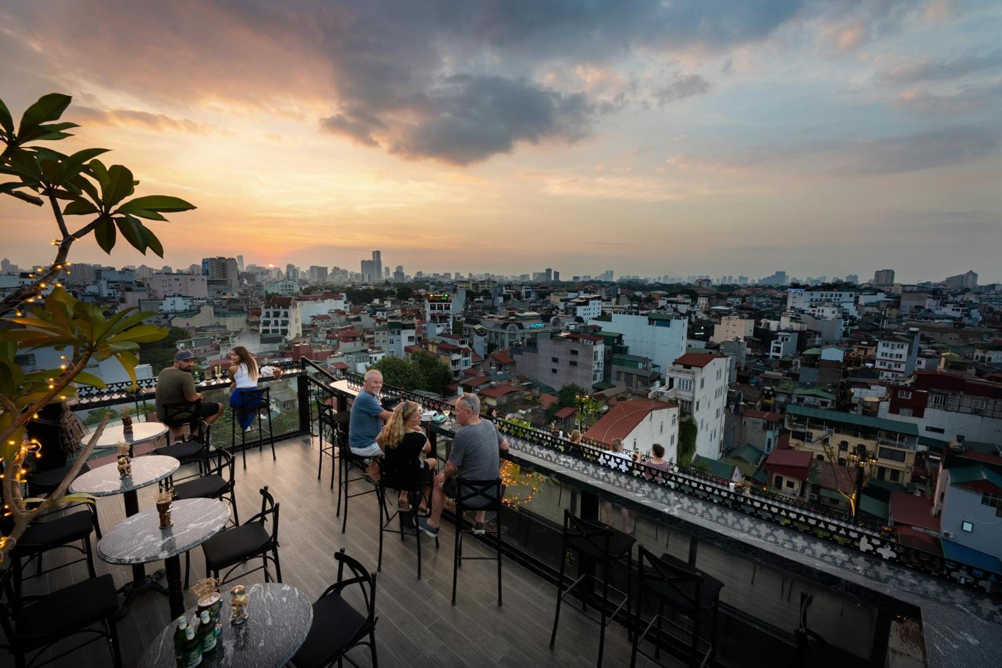 Khách sạn Gm Premium
