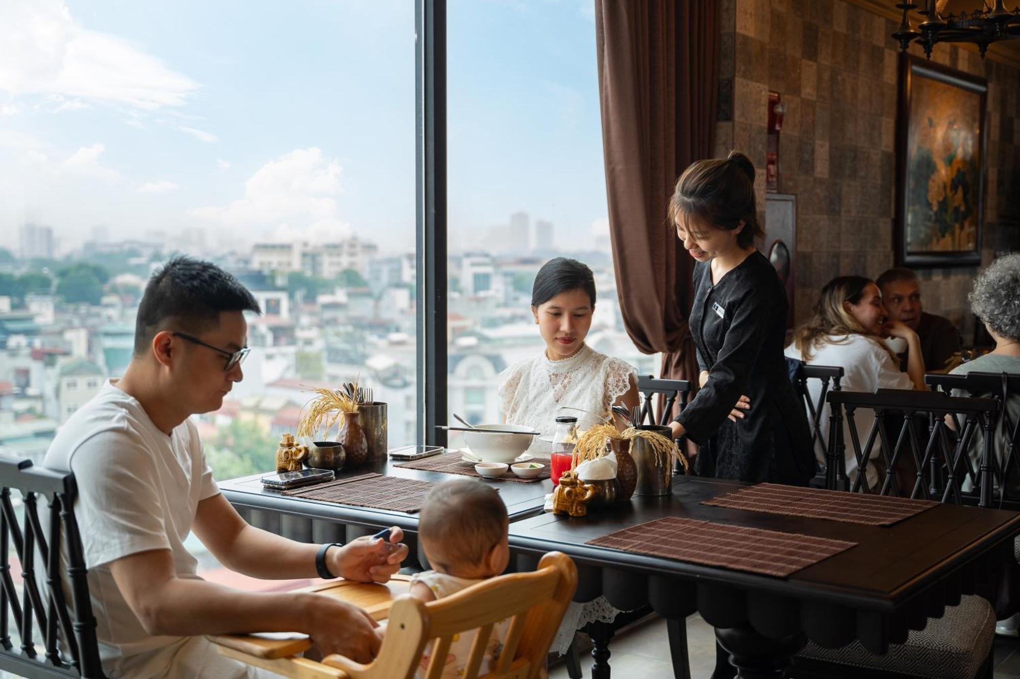 Gm Premium Khách sạn 4*