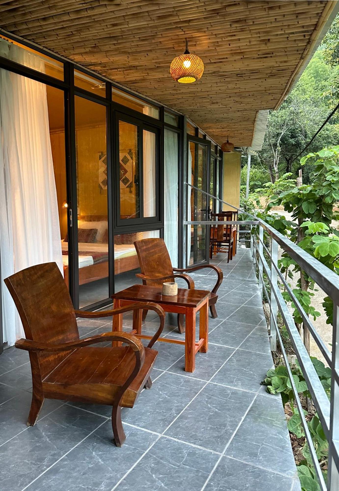 Homestay Nha Tan - And Tours Mai Chau