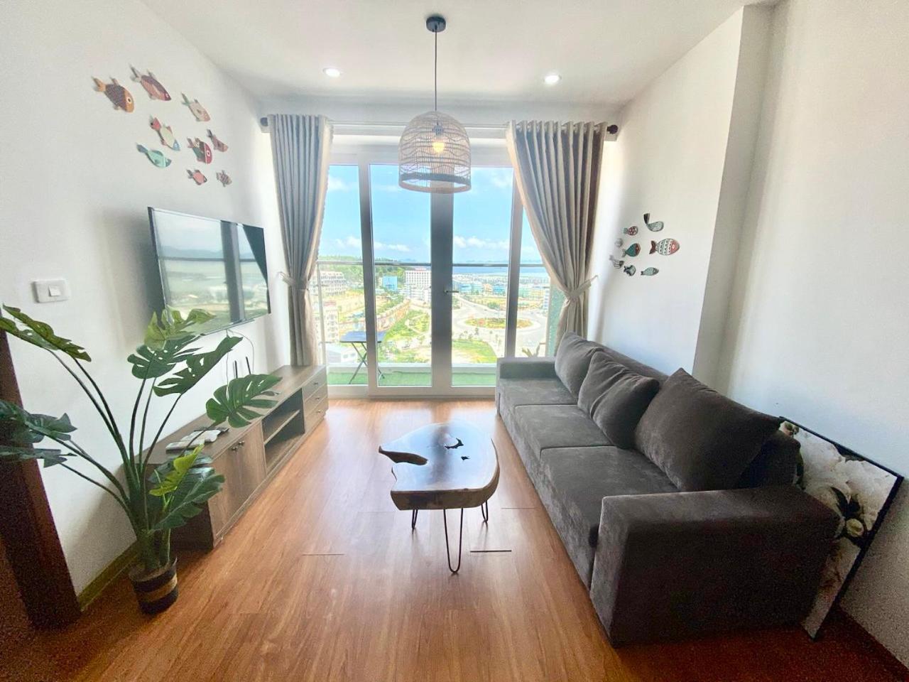 Halong Luxury Apartment *