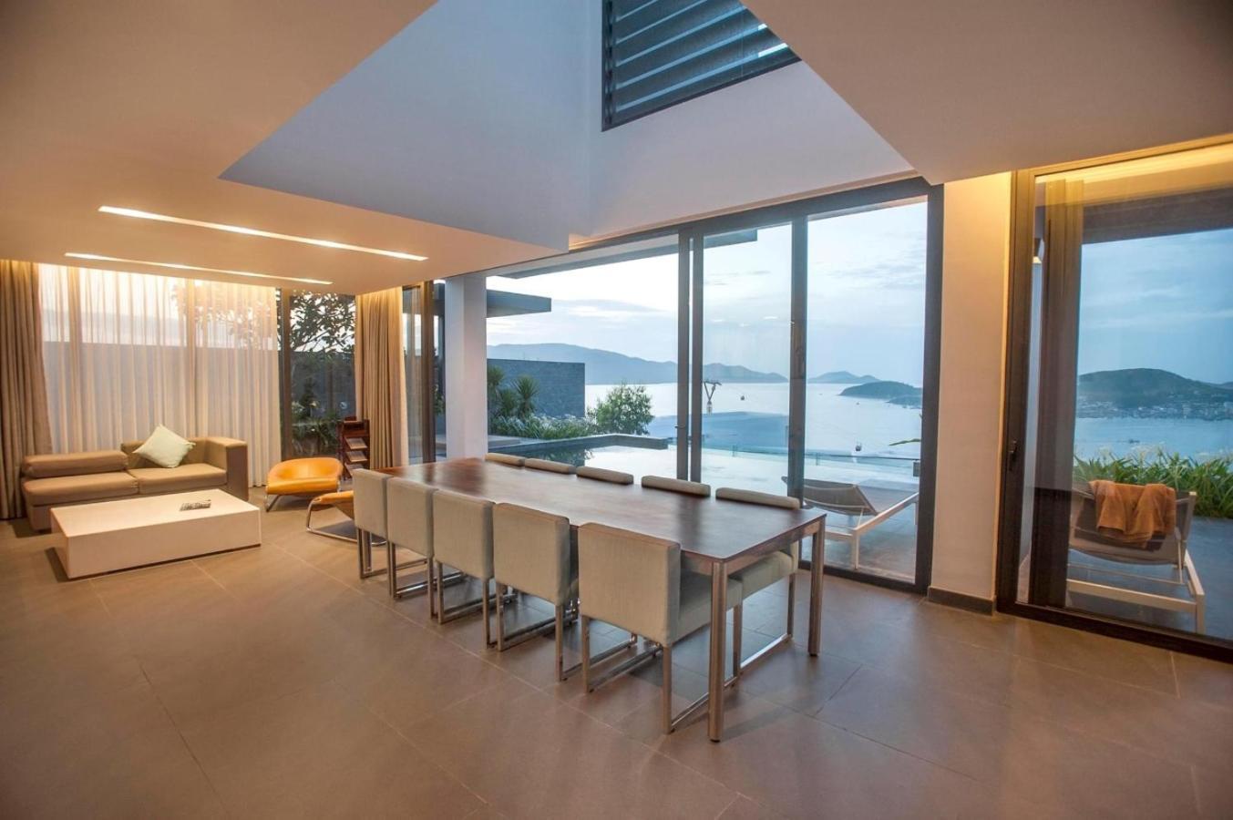 Oceanfront Luxury Anh Nguyen Biệt thự *