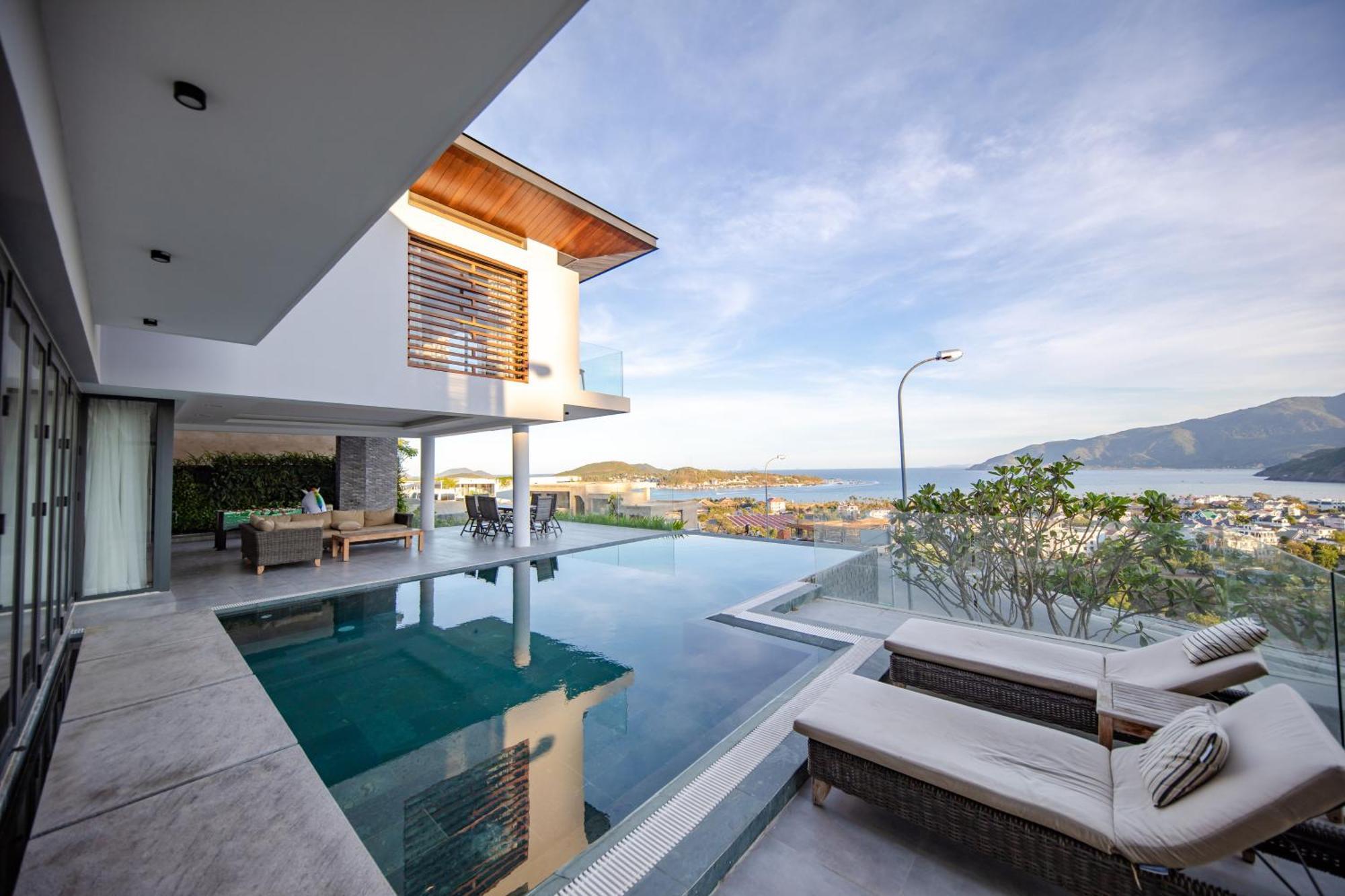 Ocean Front Biệt thự *