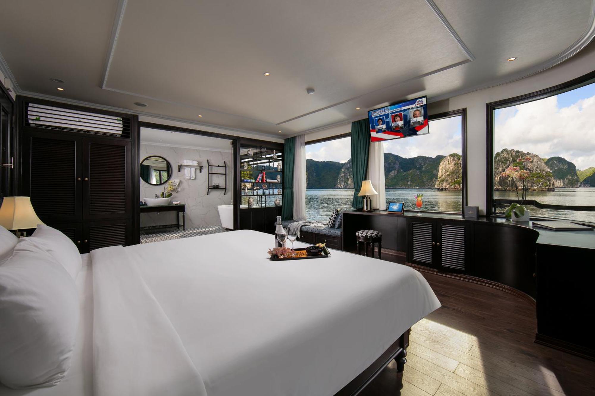 Genesis Luxury Regal Cruises 5*