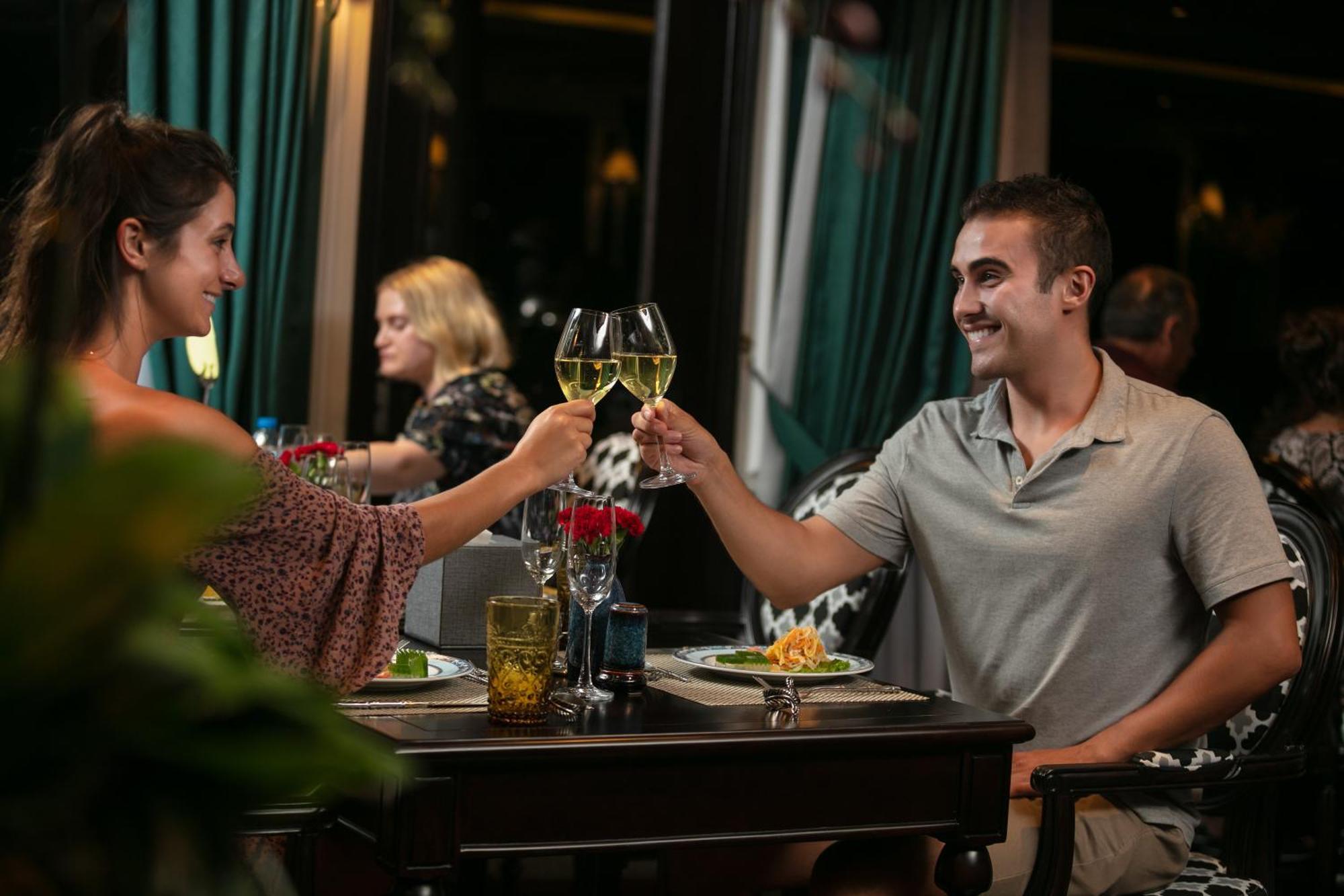  Genesis Luxury Regal Cruises Ha Long