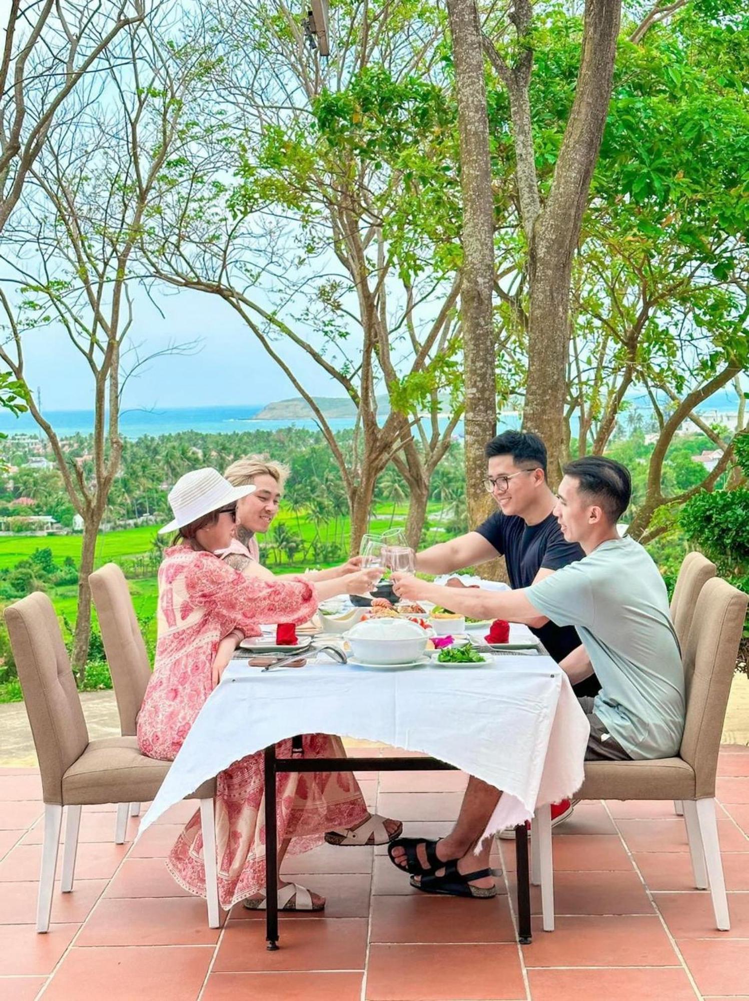Nui Thom Resort 4*
