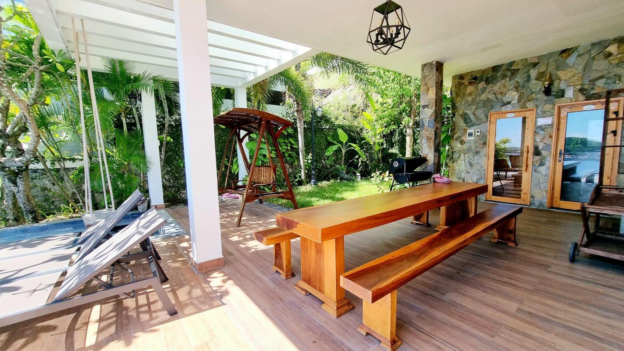The Hill Ocean With 5 Bedrooms And Infinity Pool Villa Nha Trang