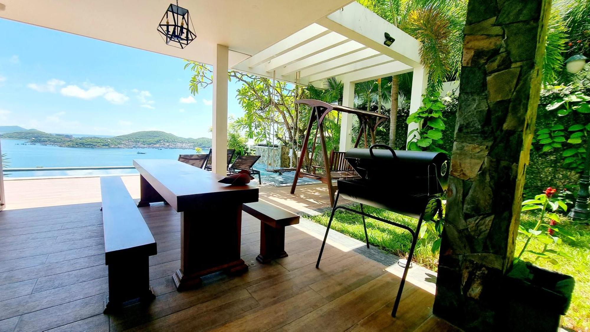The Hill Ocean With 5 Bedrooms And Infinity Pool