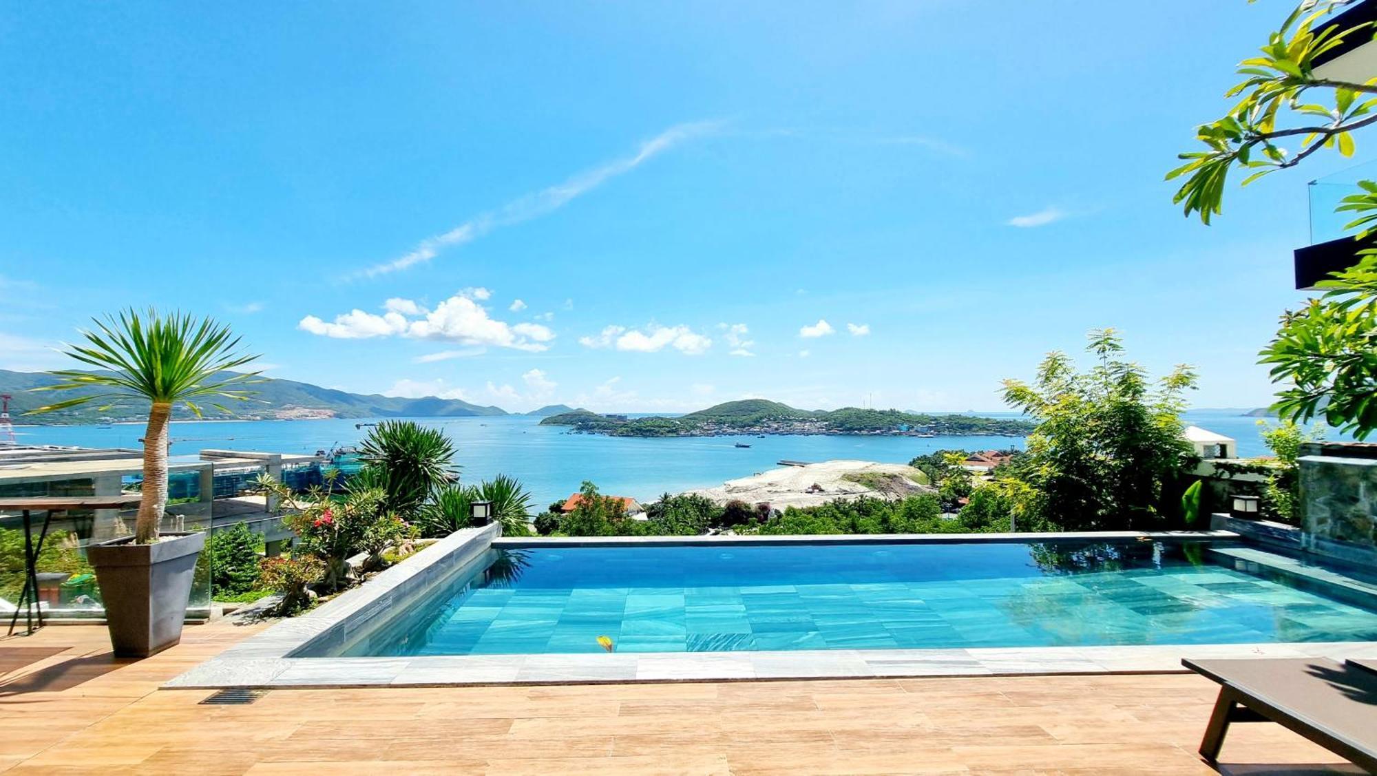 The Hill Ocean With 5 Bedrooms And Infinity Pool Villa Nha Trang
