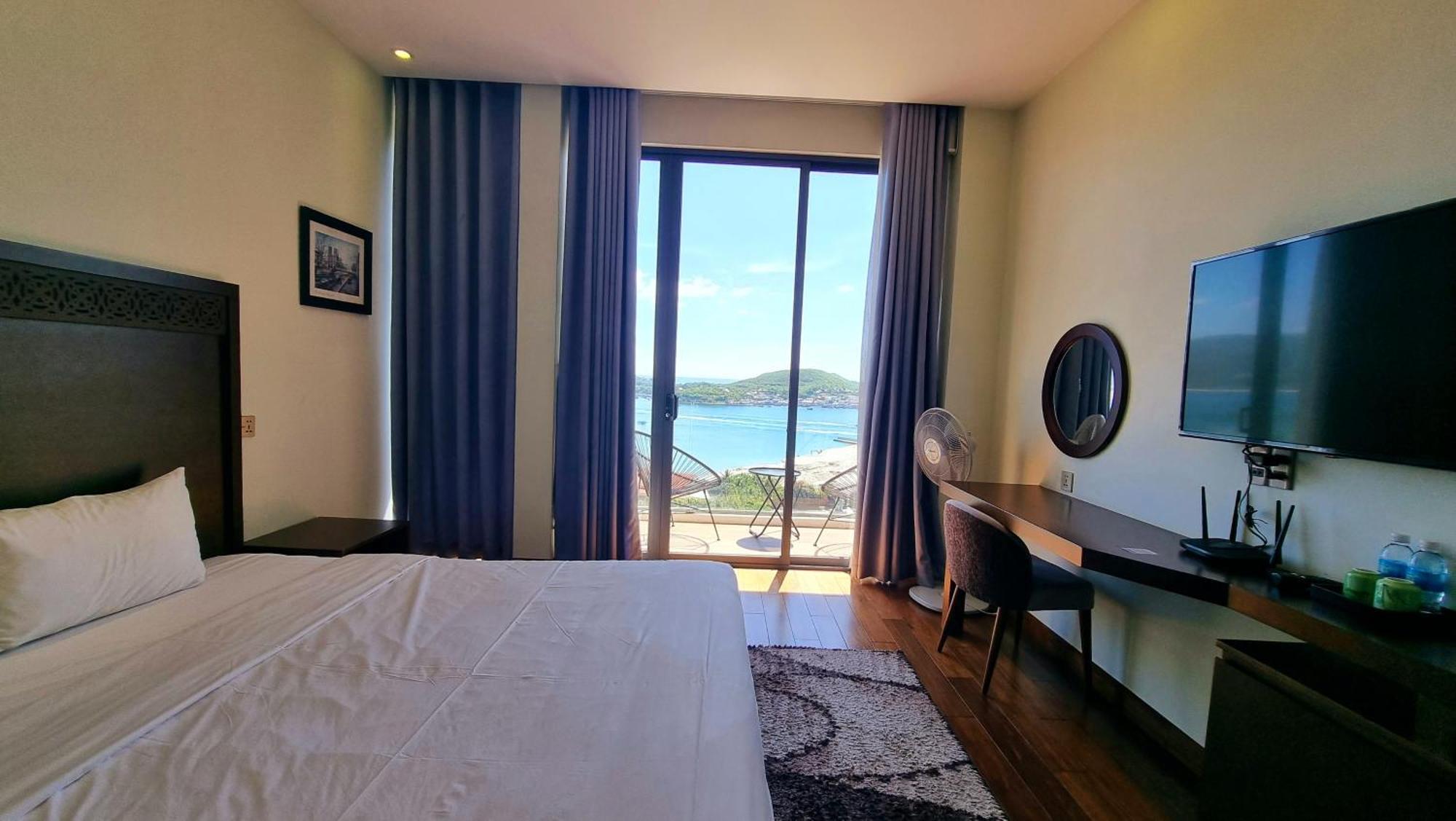 The Hill Ocean With 5 Bedrooms And Infinity Pool *