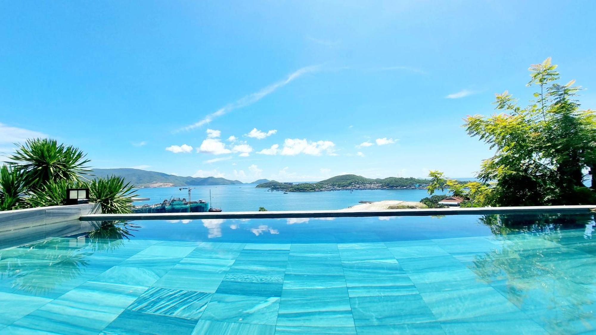 Villa The Hill Ocean With 5 Bedrooms And Infinity Pool