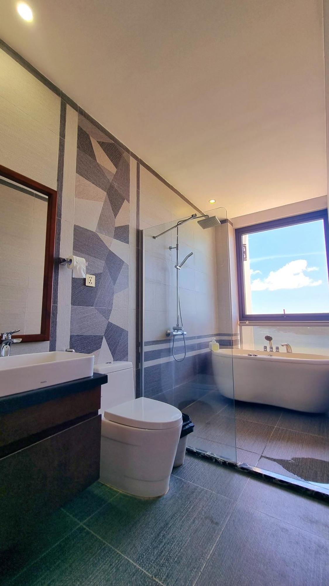 The Hill Ocean With 5 Bedrooms And Infinity Pool Villa Nha Trang