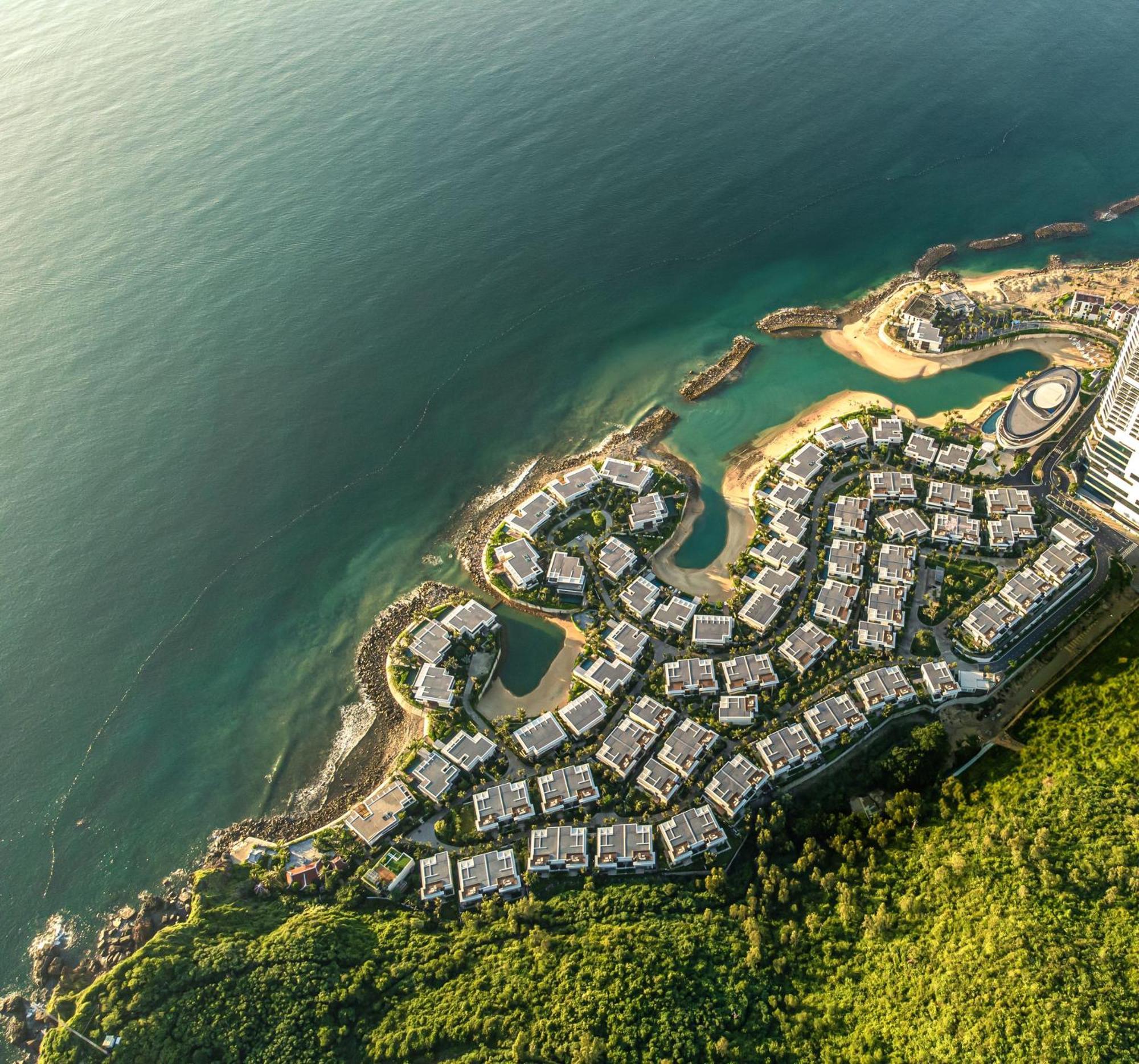 Le Corail, A Gran Melia Nha Trang