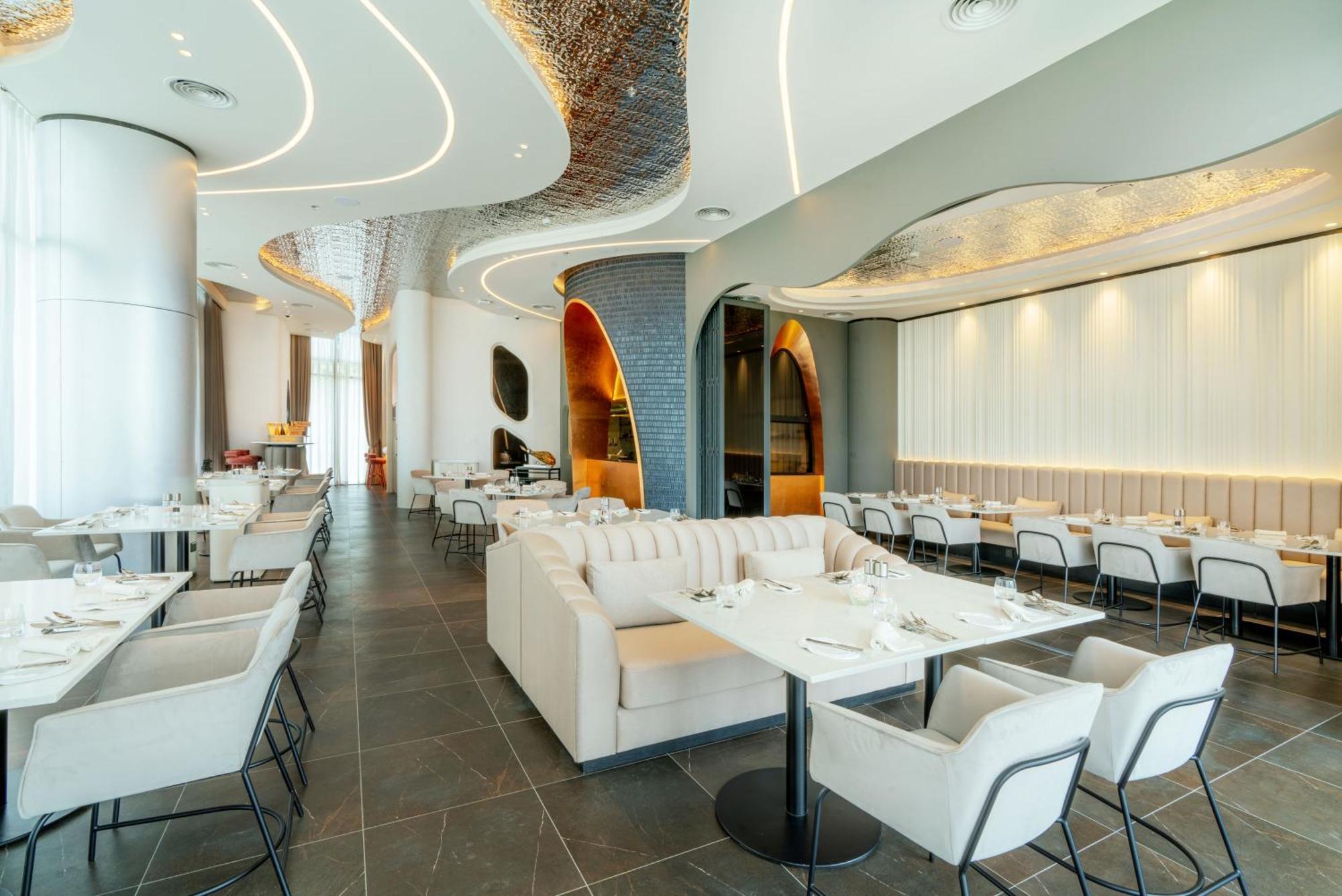 Le Corail, A Gran Melia 5*