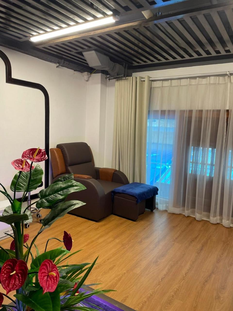 Veshia & Hotel 4*