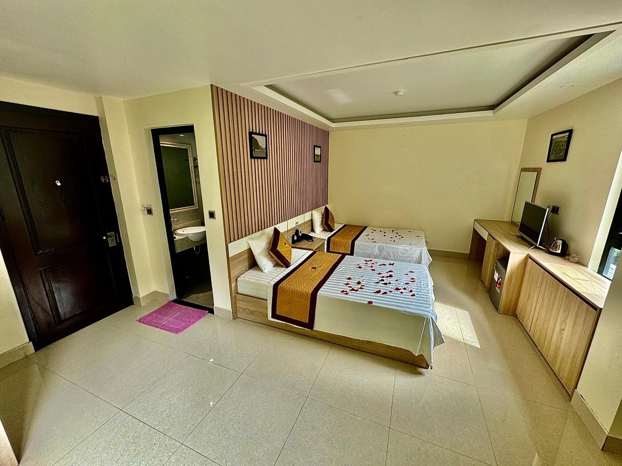 Hotel Sunflower Catba Dong Khe Sau