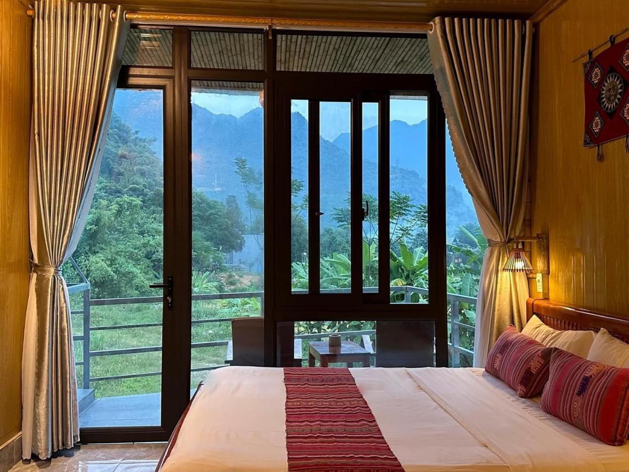 Nha Tan - And Tours * Mai Chau