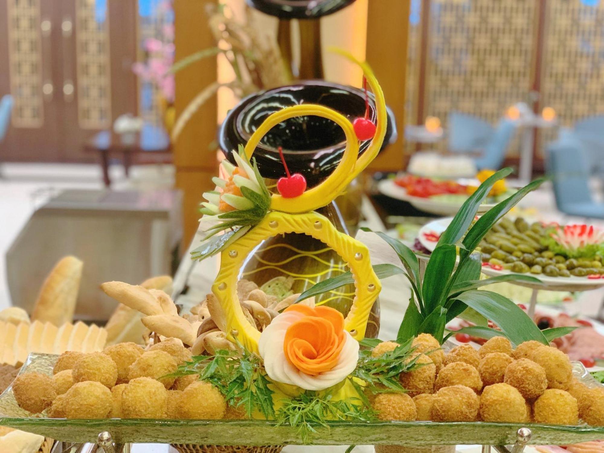 Khách sạn Muong Thanh Luxury Nhat Le