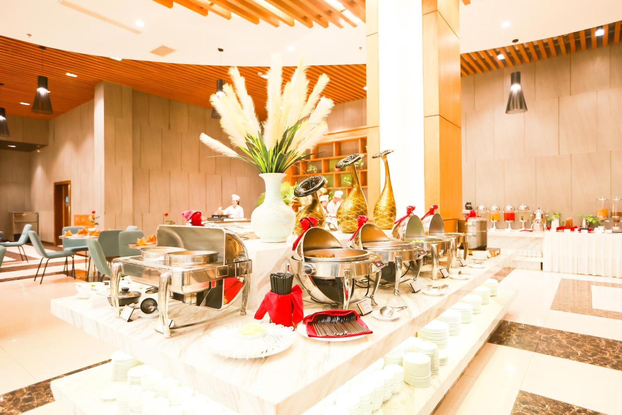 Muong Thanh Luxury Nhat Le 5*