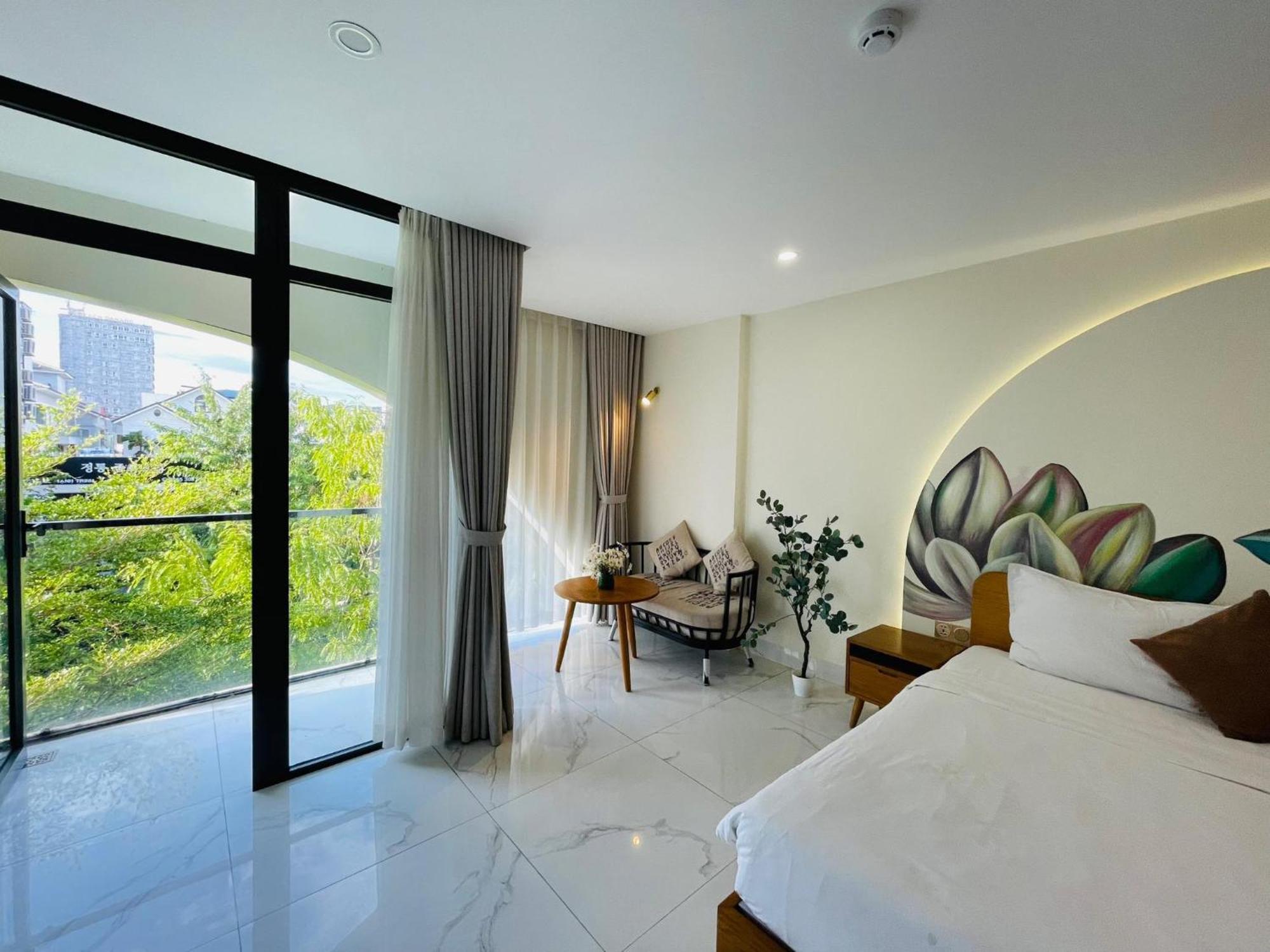 Hotel Maple &