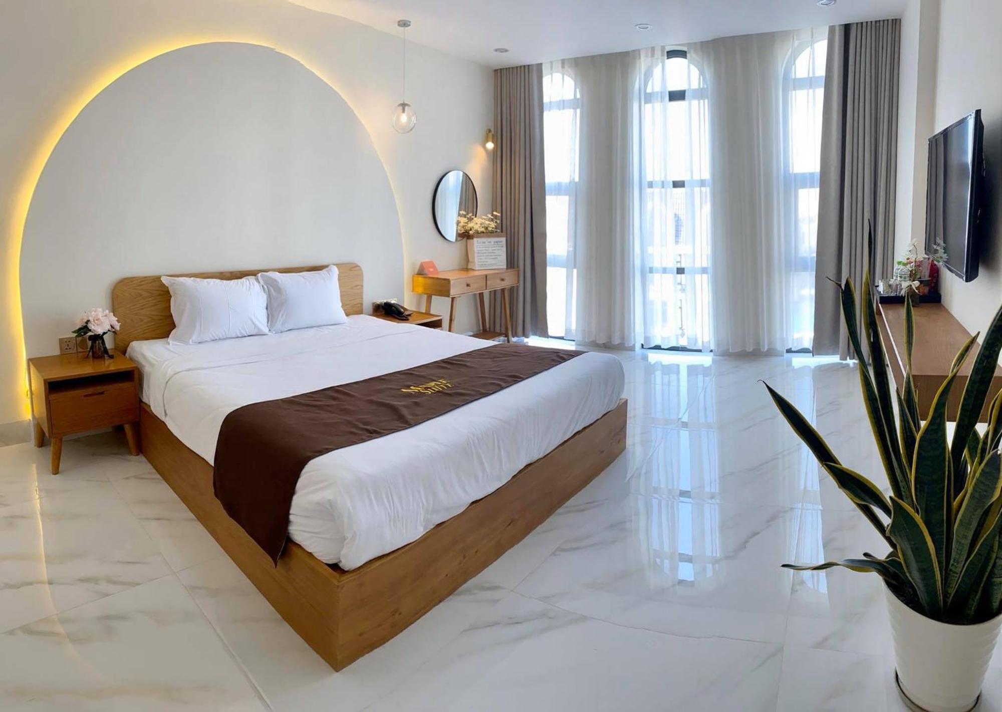 Maple & Hotel