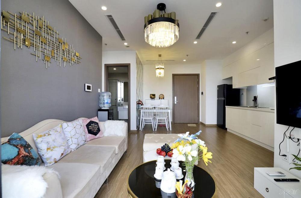 Q's Vinhomes Skylake Apartment *
