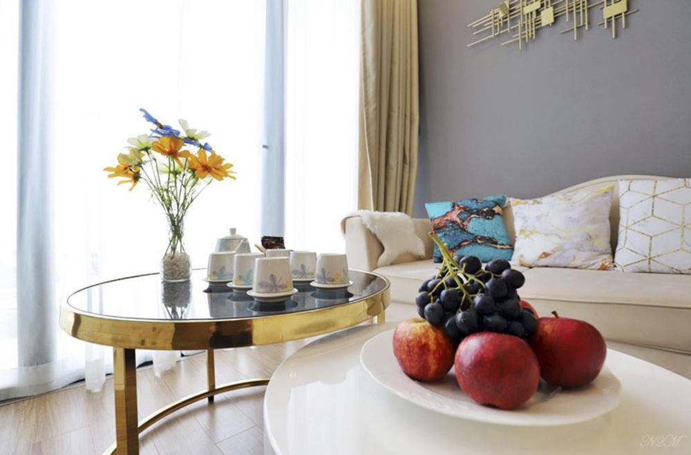 Apartment Q's Vinhomes Skylake
