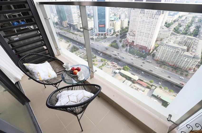 Q's Vinhomes Skylake * Hanoi