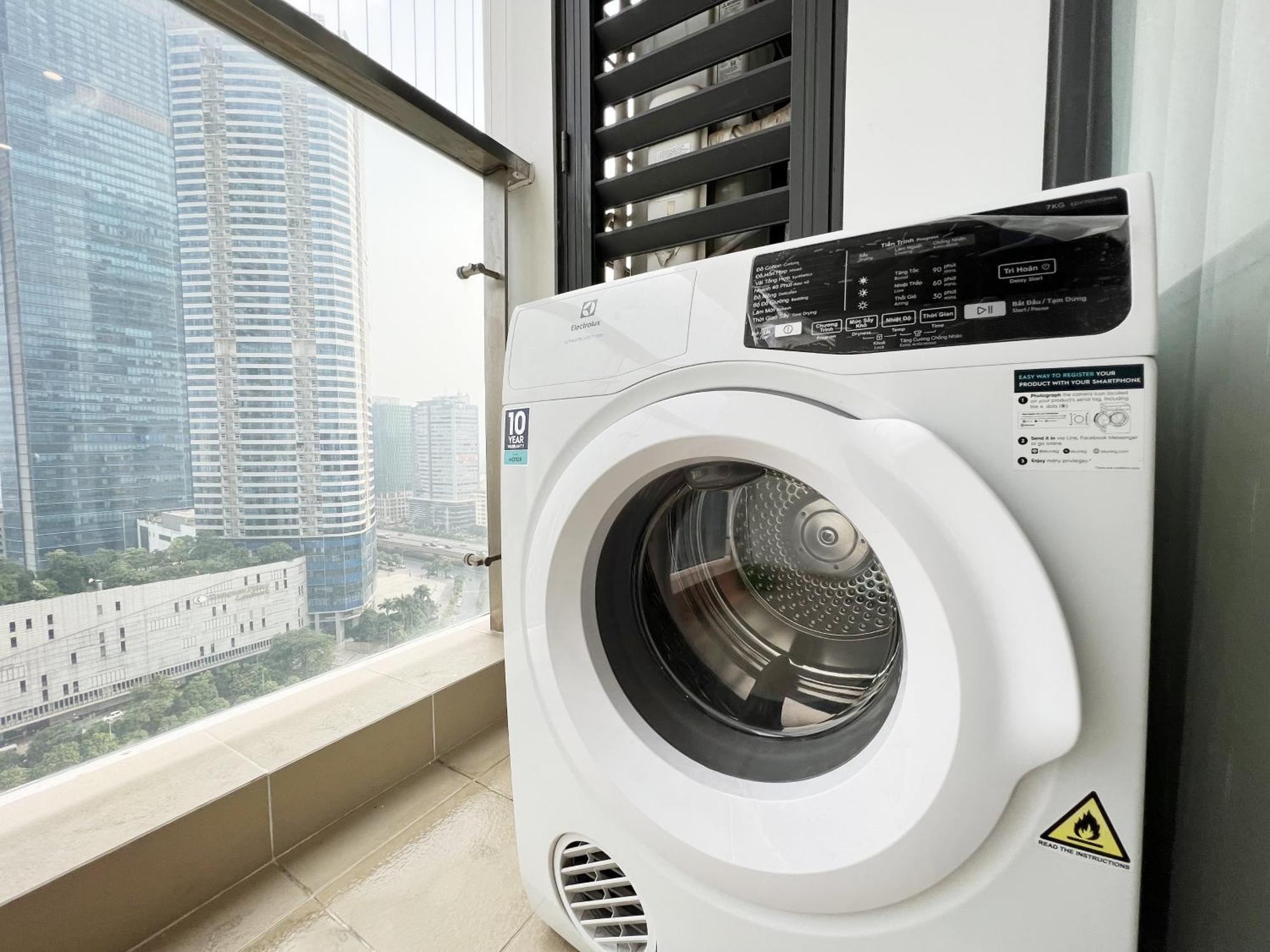 Q's Vinhomes Skylake Apartment Hanoi