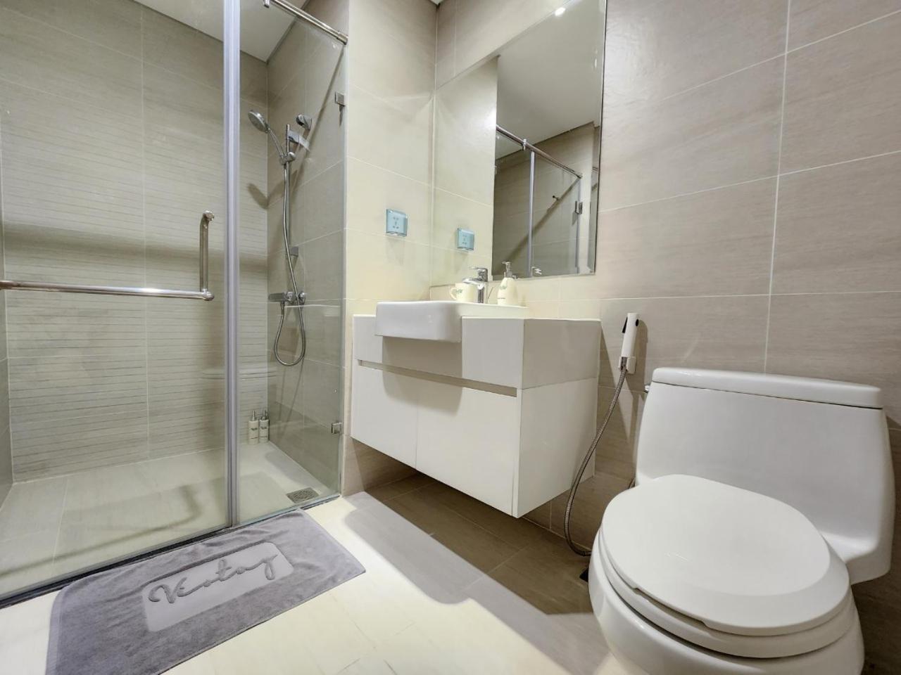 Q's Vinhomes Skylake Apartment Hanoi