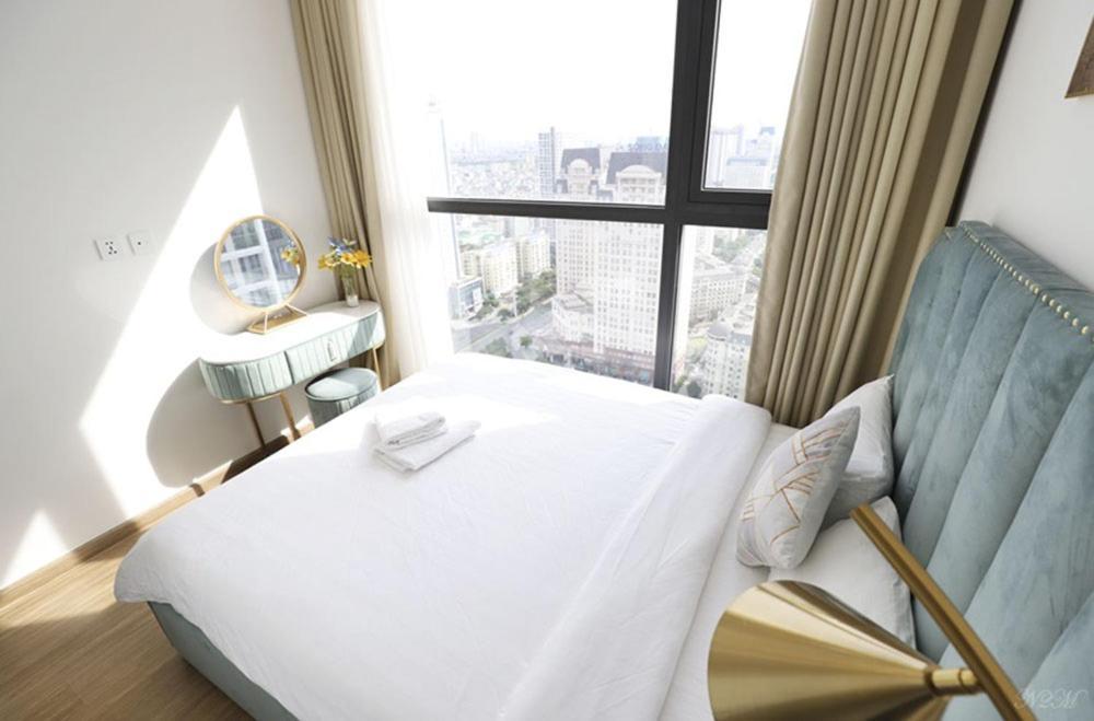 Q's Vinhomes Skylake * Hanoi