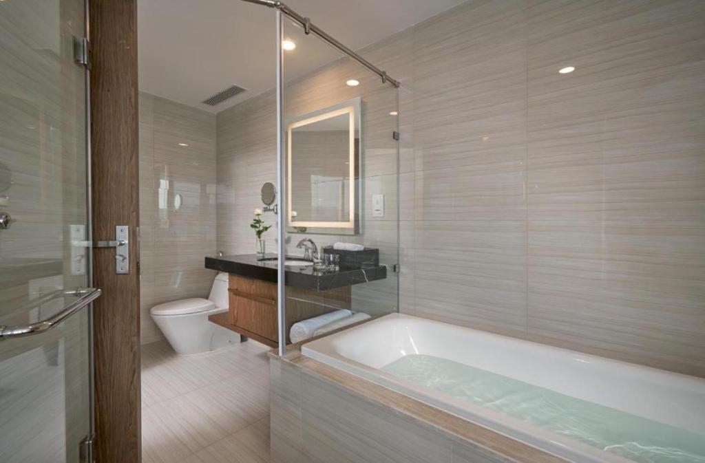 Luxury Seaview Panorama By Luna * Nha Trang