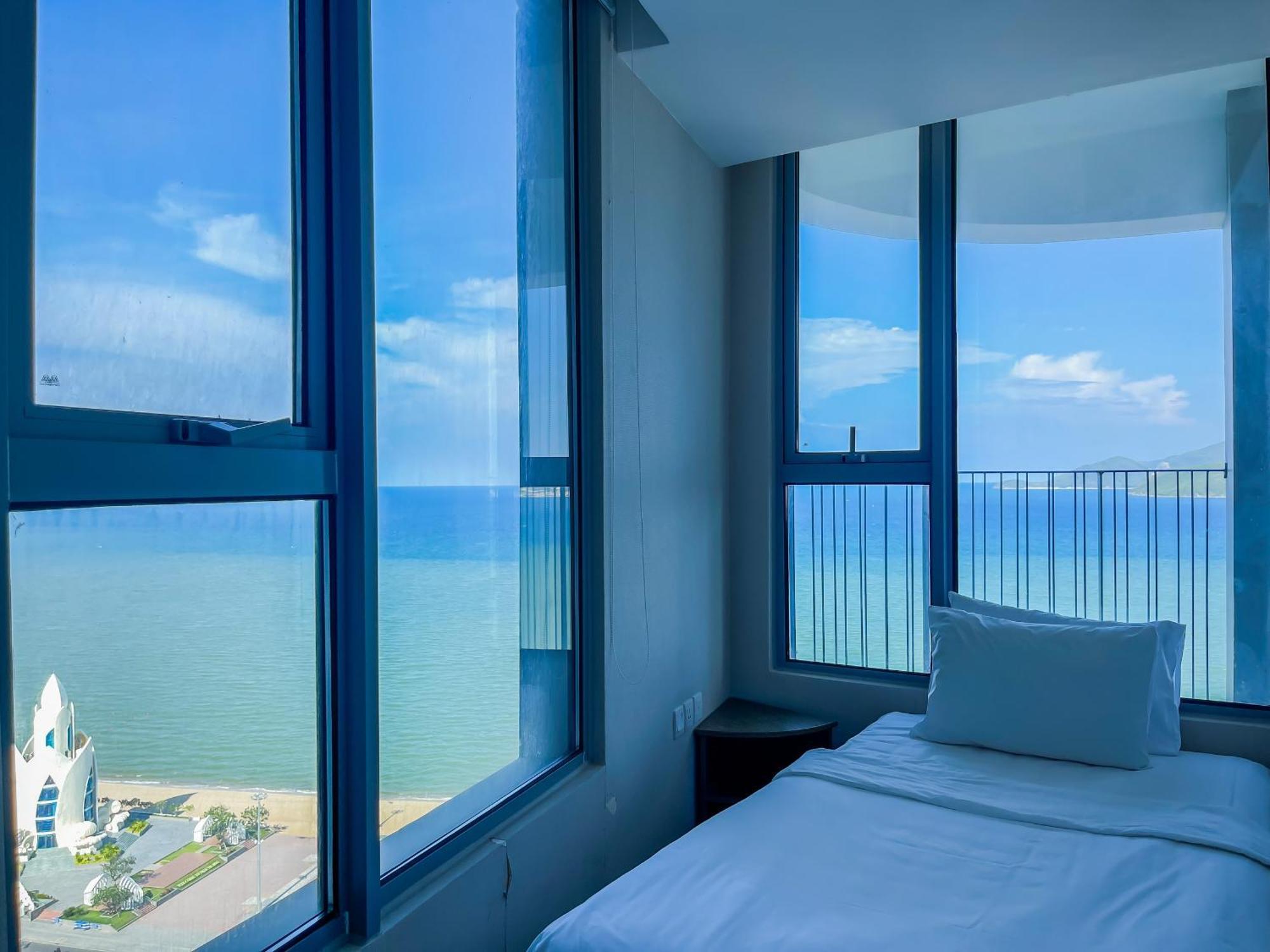 Luxury Seaview Panorama By Luna *