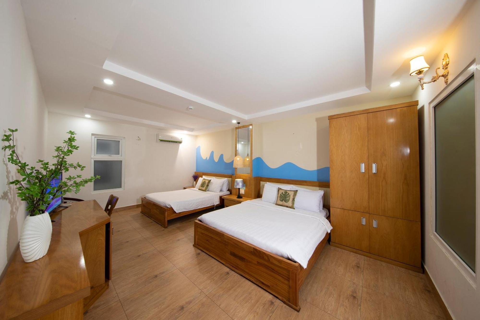 Summer - Back Hotel 3*