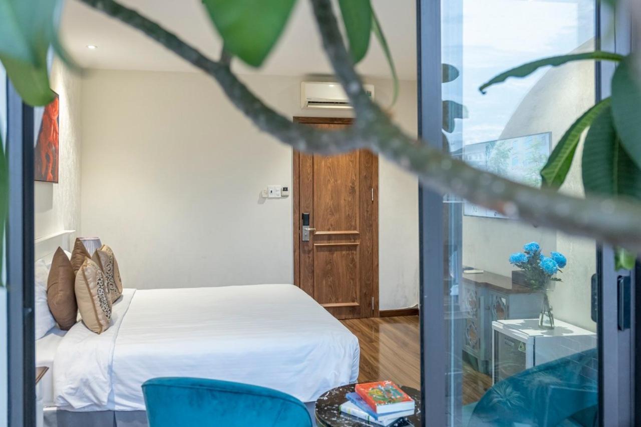 Khách sạn Thao Trang Laluxe Saigon 3*