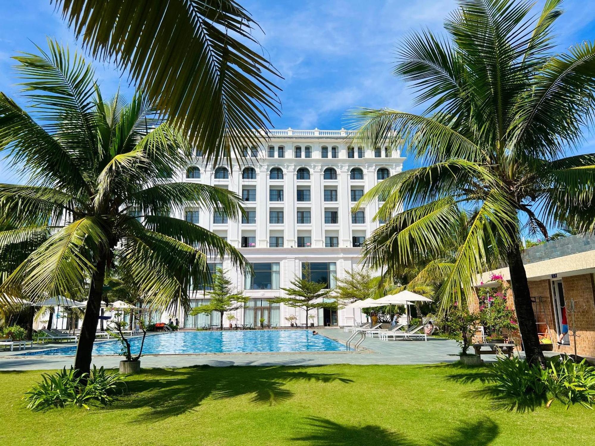 Resort Celina Peninsula Quang Binh 4*