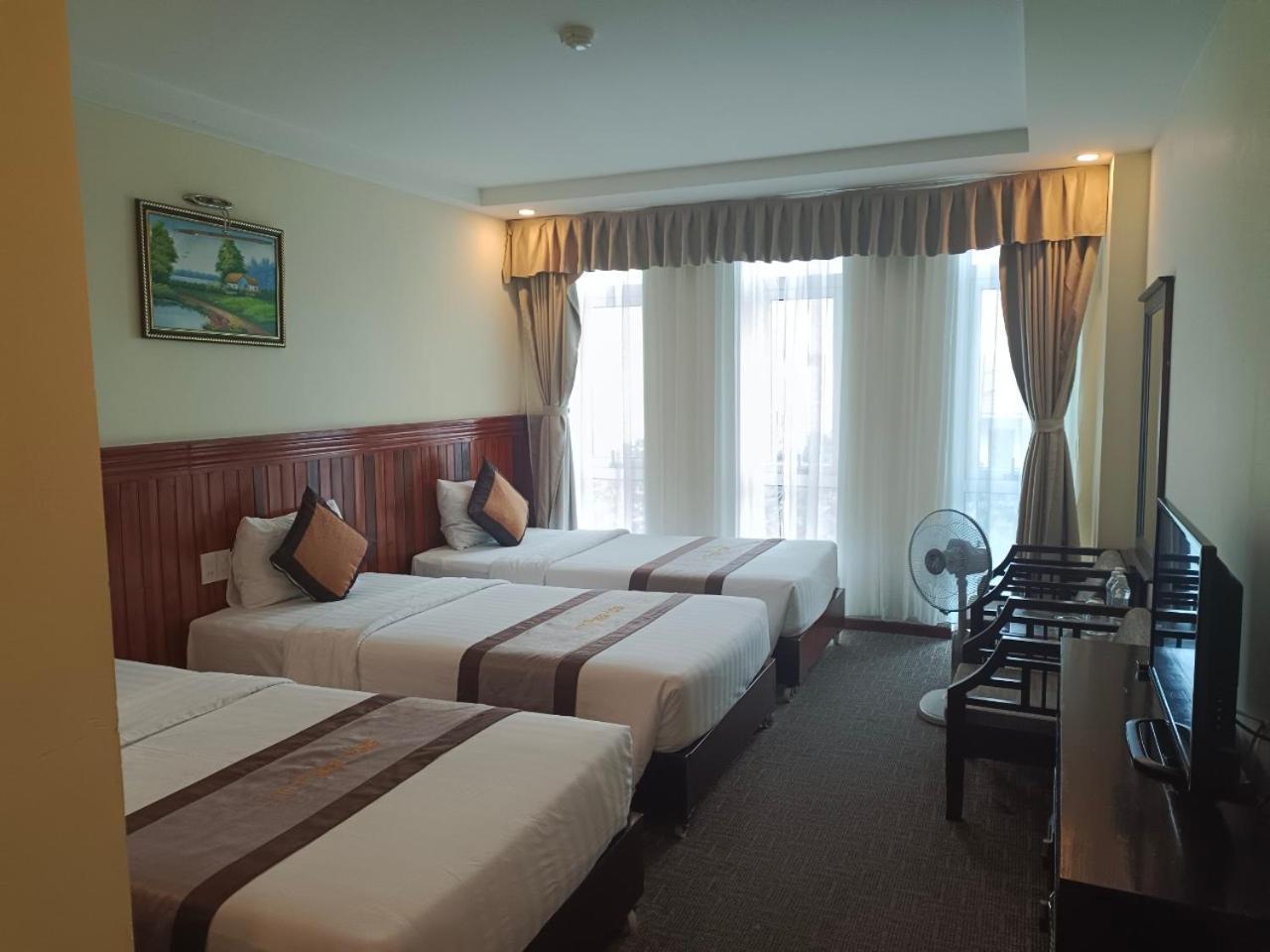 Plaza Hotel Vinh