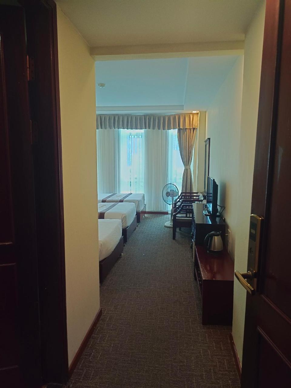 Plaza Hotel Vinh