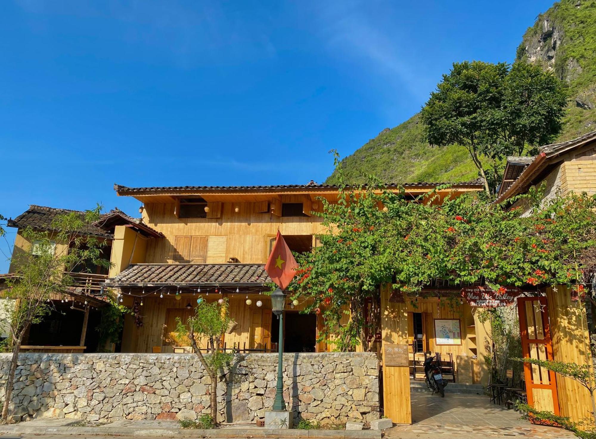 Valley Hostel