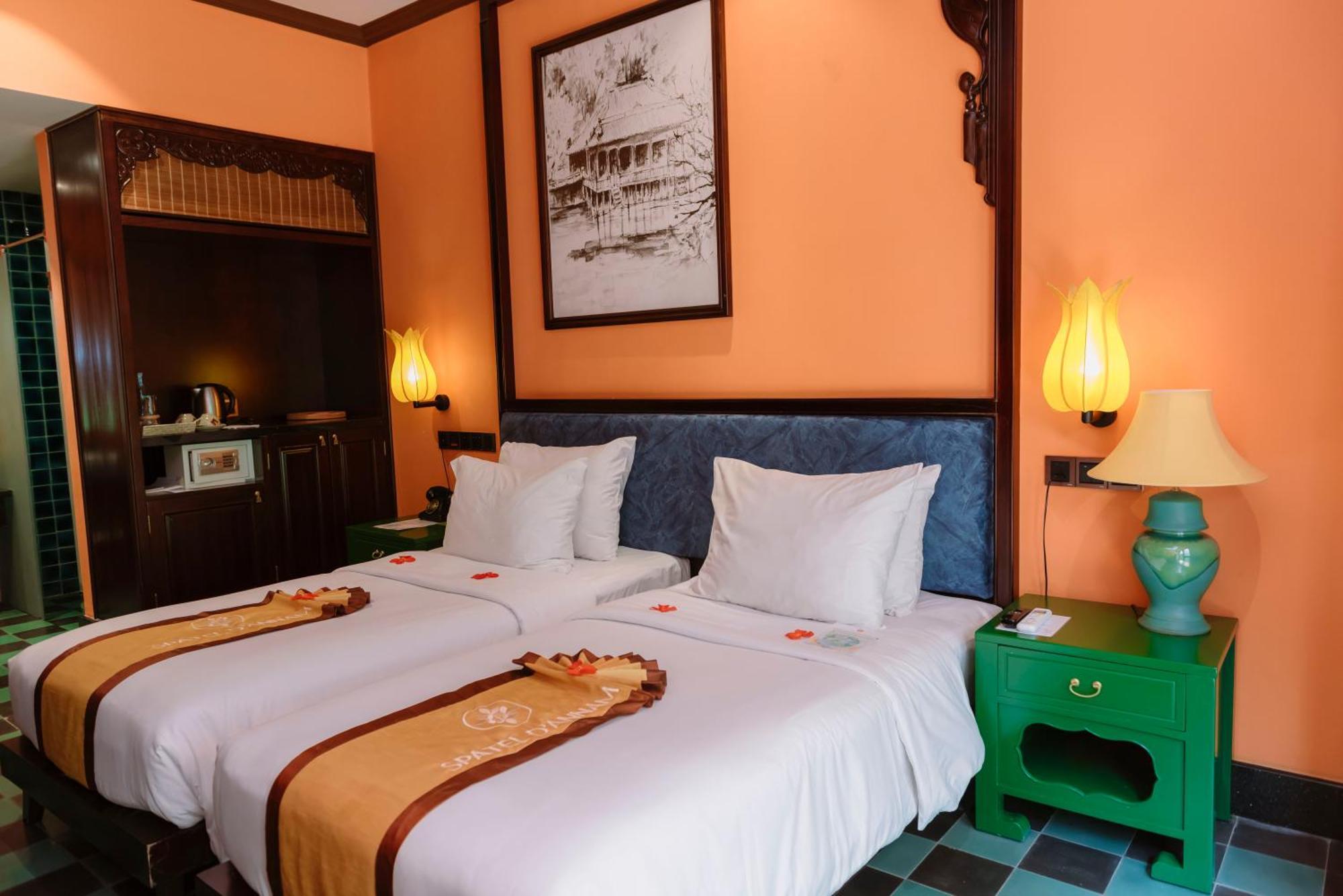 Spatel D'annam - Imperial Boutique & Hue