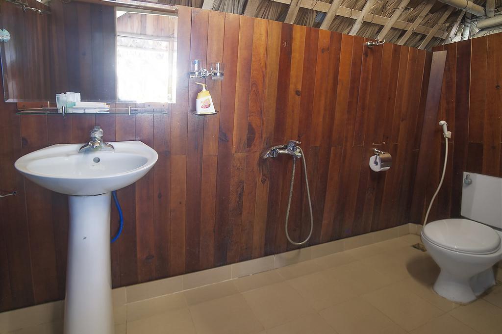 Monkey Island Resort 3*