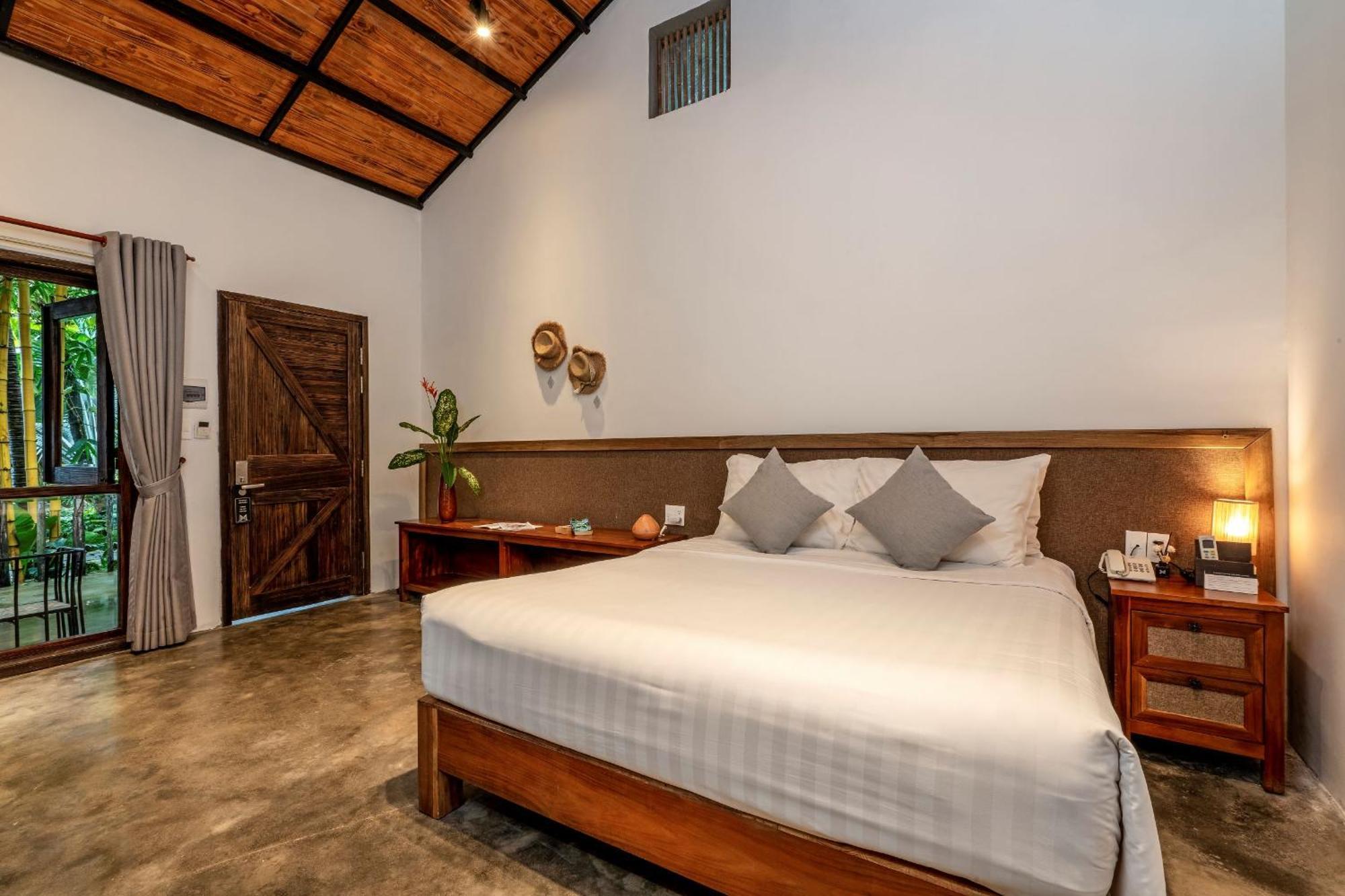 M Village Resort 4*