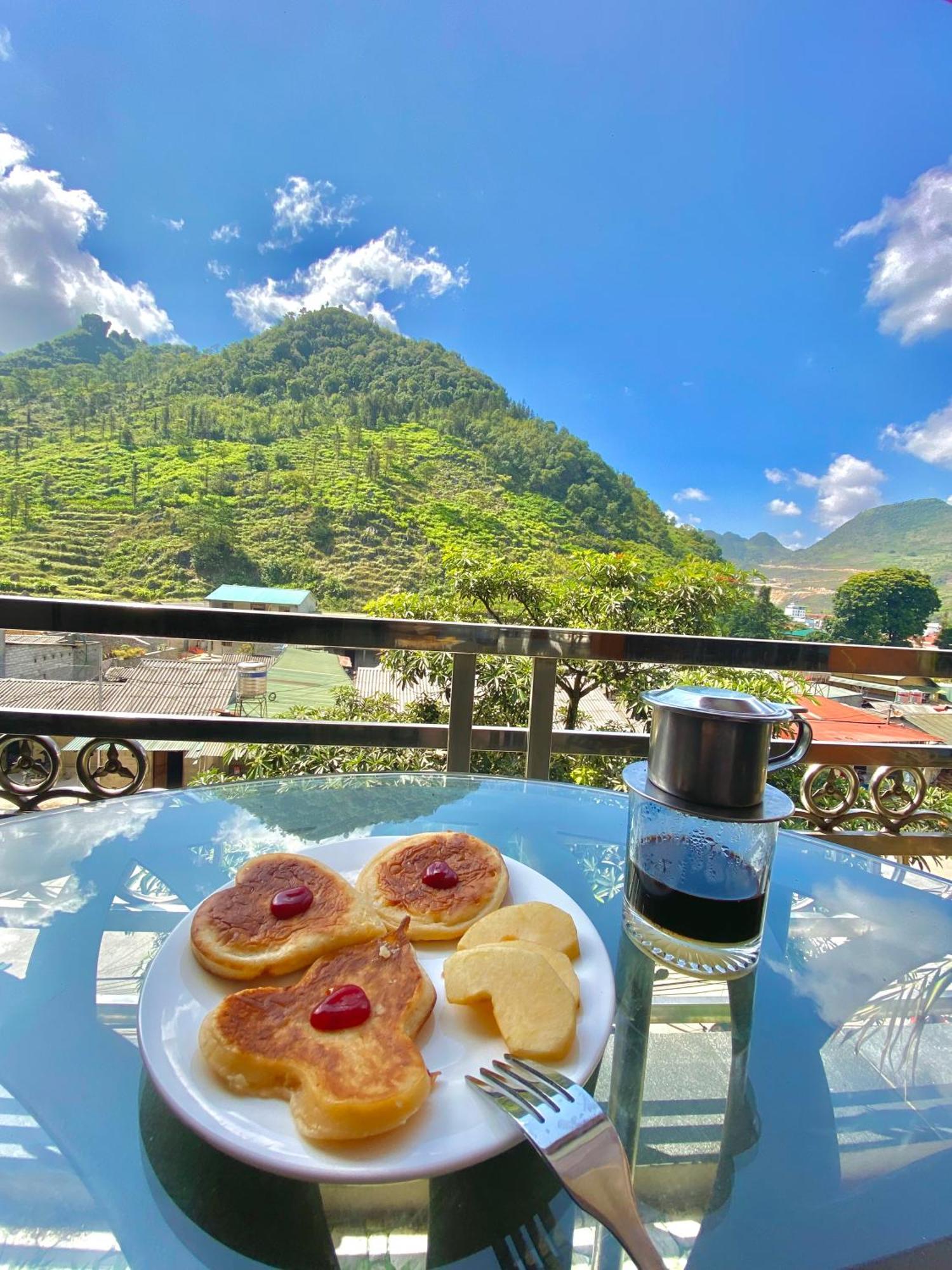 Voi & Breakfast Hostel Meo Vac