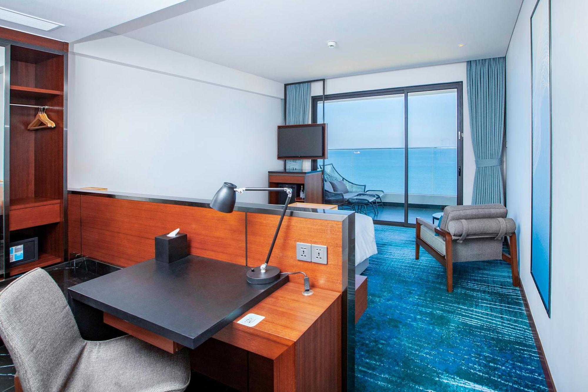 Hilton Garden Hotel 4*