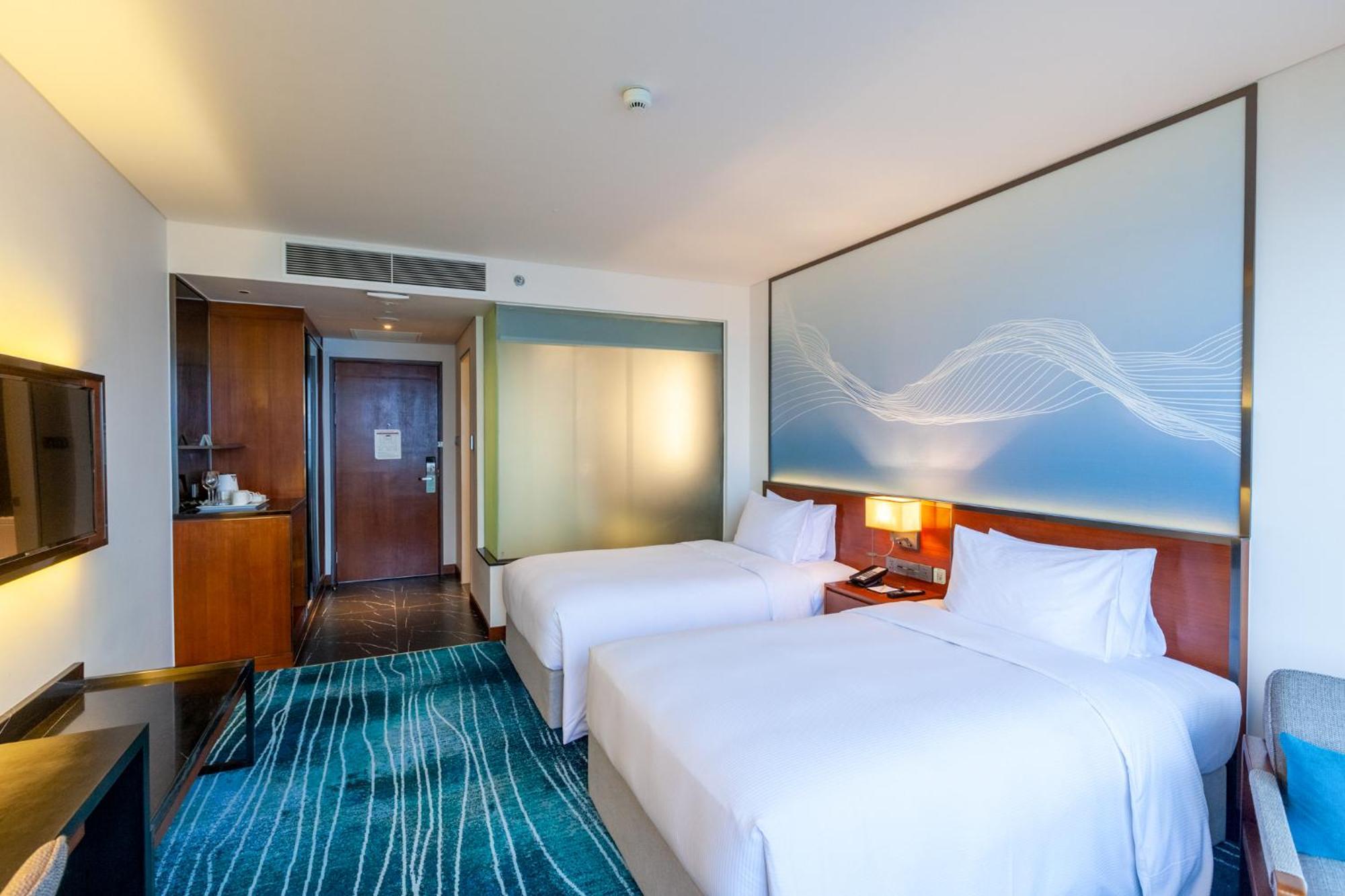 Hilton Garden 4*
