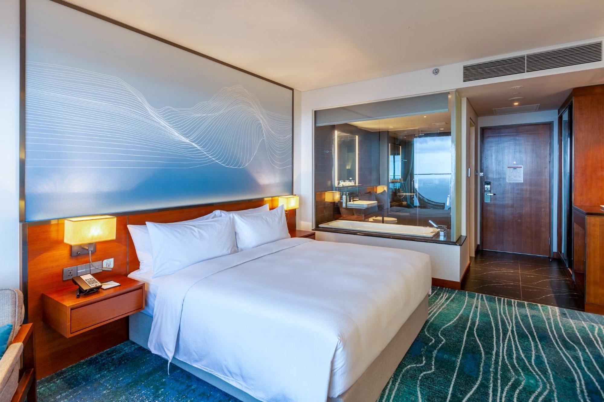 Hilton Garden Hotel 4*