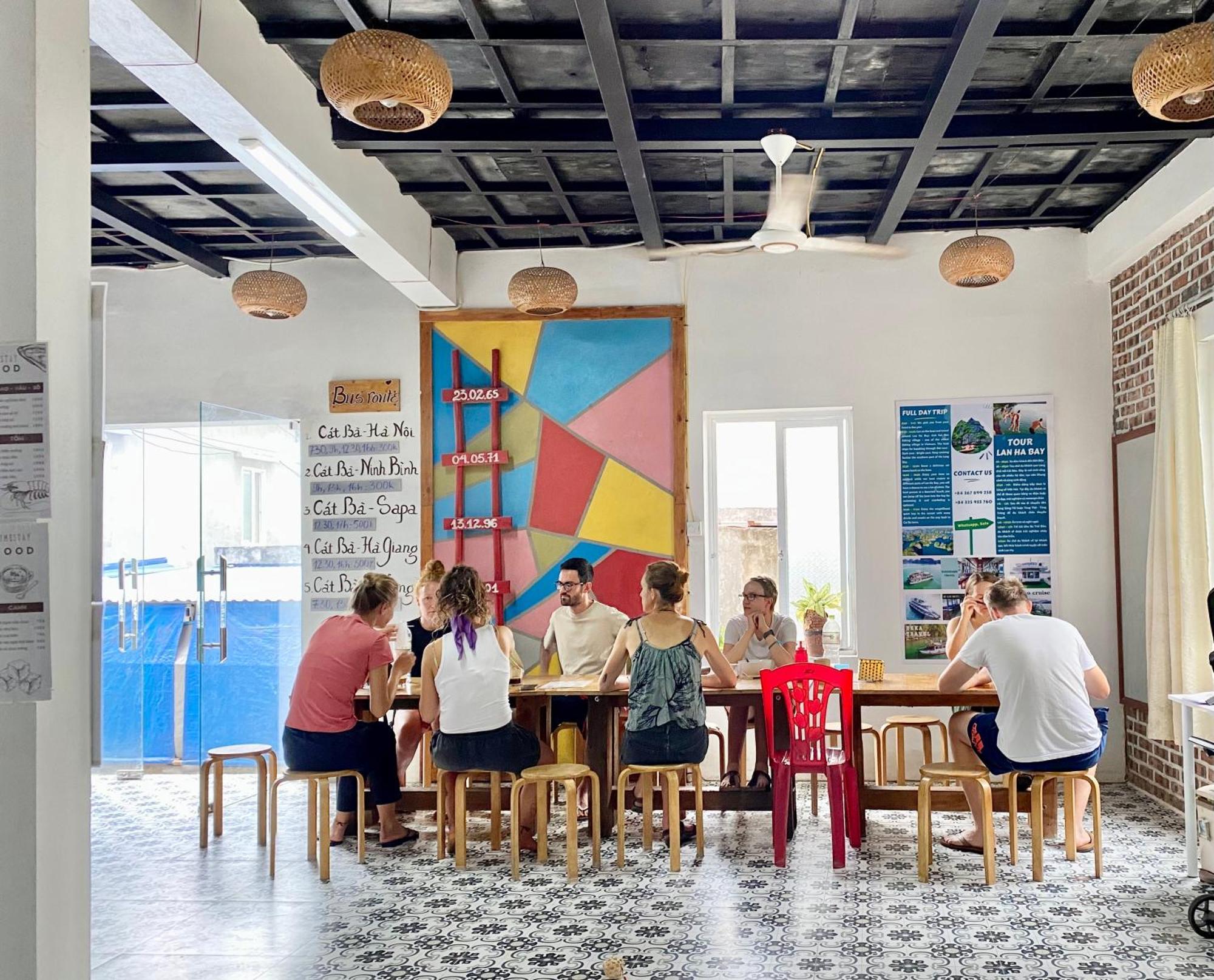 Domik - Cat Ba Hostel