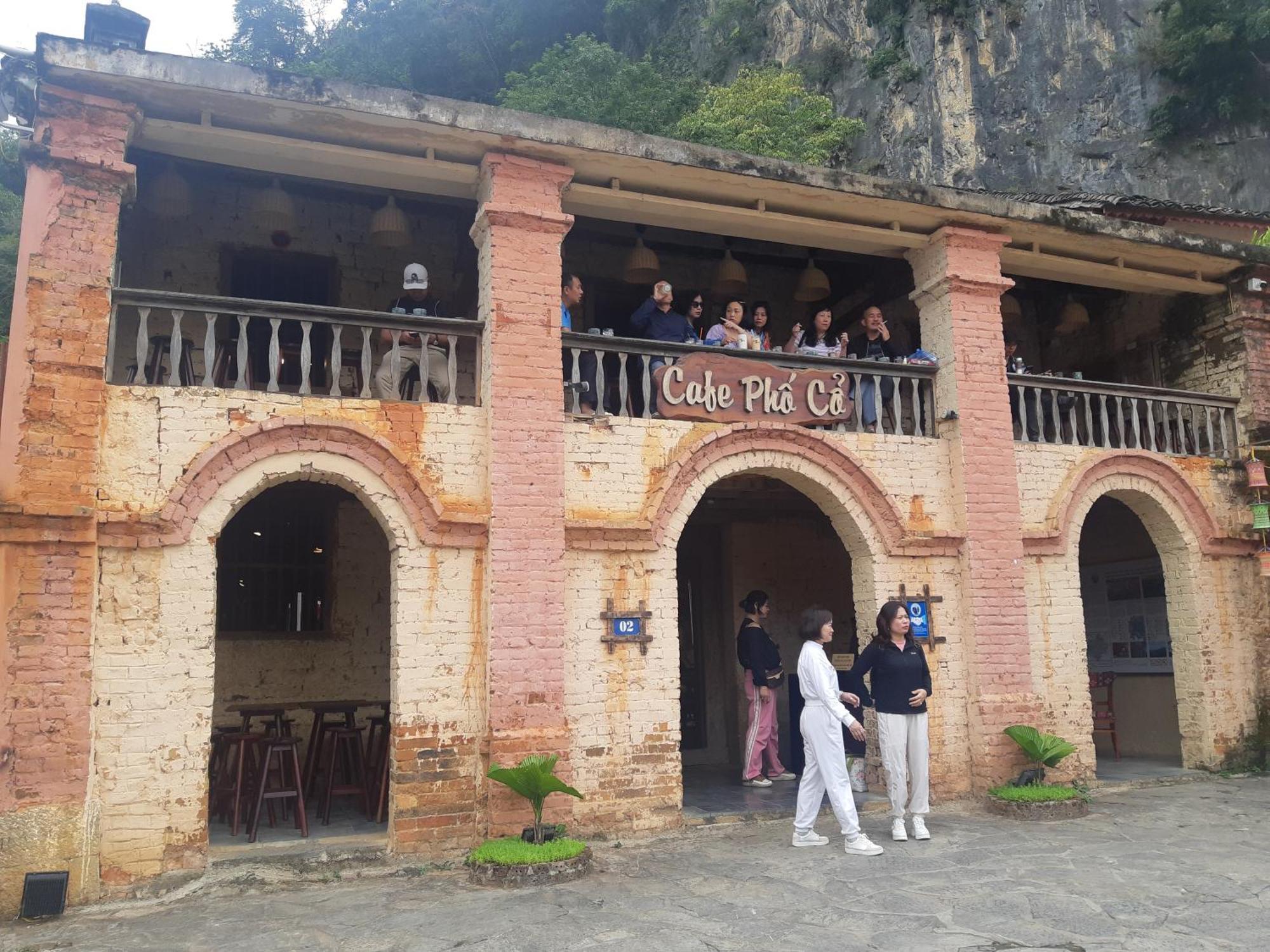 Historic & Tours 4*
