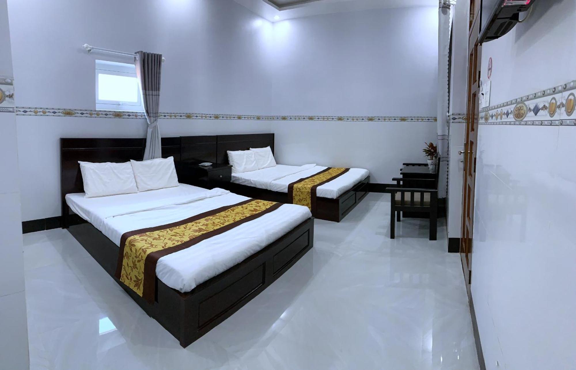 Hotel Khach San Long Dao Phu Quy *