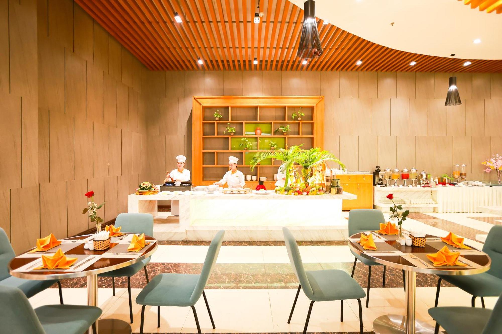 Khách sạn Muong Thanh Luxury Nhat Le